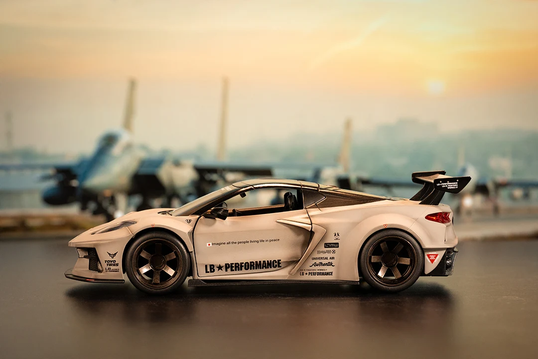 Liberty Walk Chevrolet Corvette C8, 1:24 Scale Vehicle - Image 13