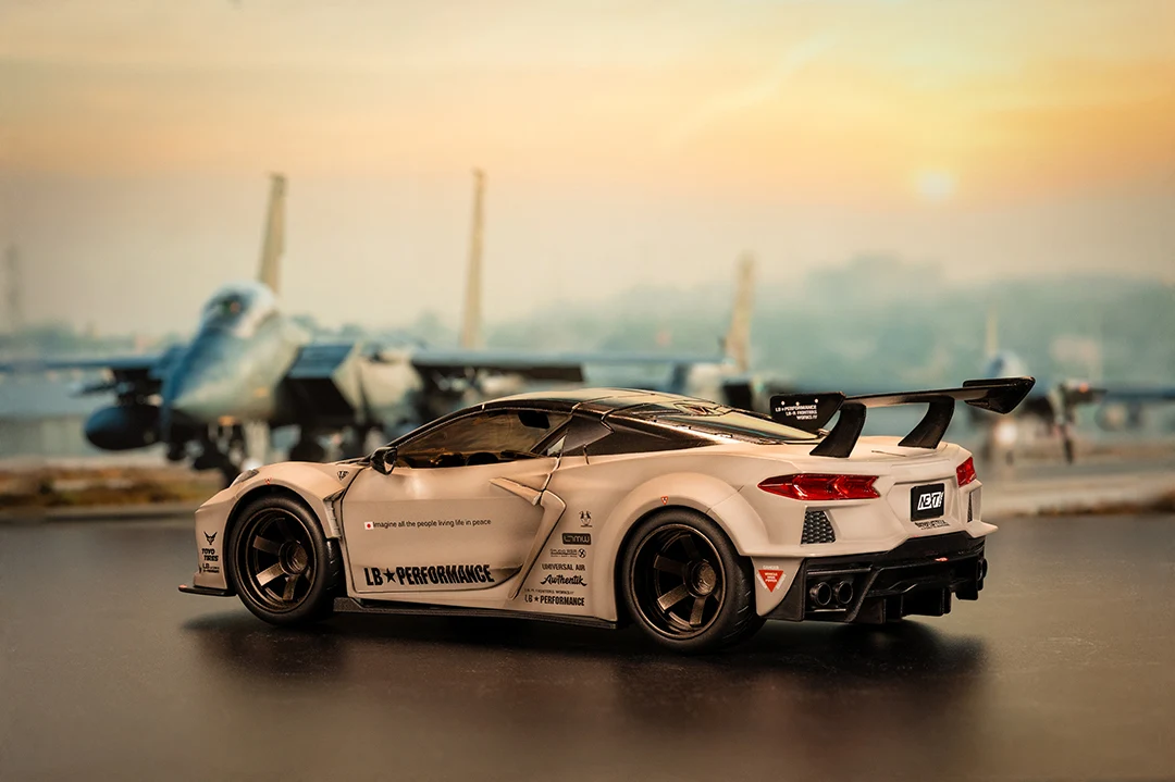 Liberty Walk Chevrolet Corvette C8, 1:24 Scale Vehicle - Image 14
