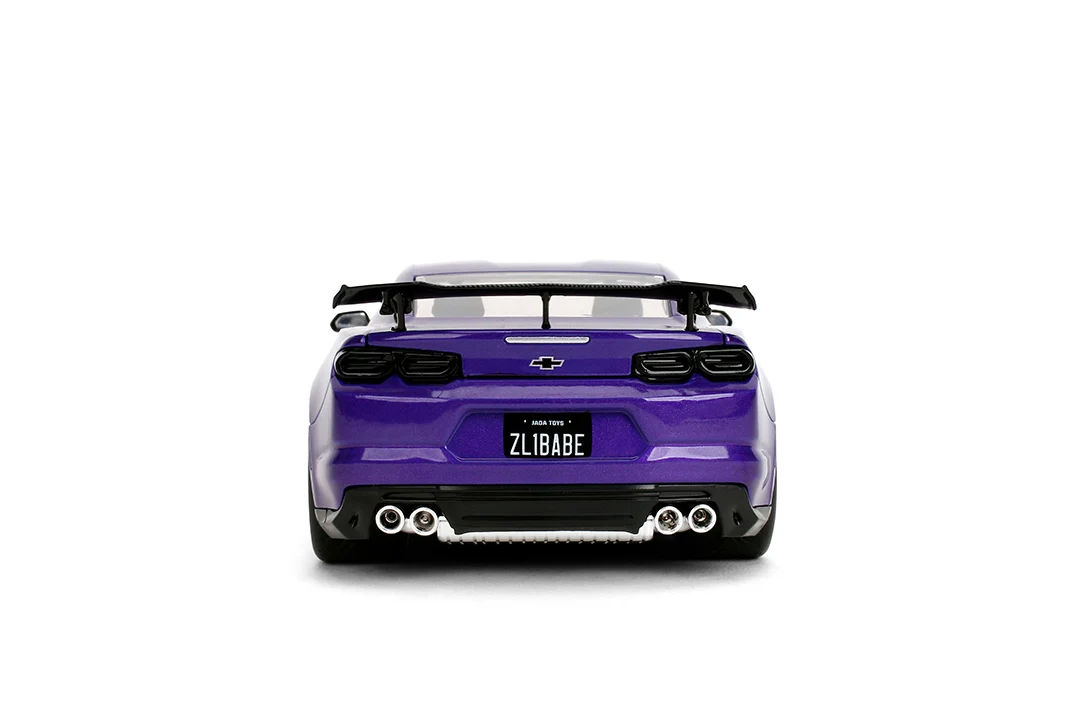 Pink Slips Autumn Spooner's Chevrolet Camaro ZL1, 1:24 Scale Vehicle (Wave 18) - Image 9