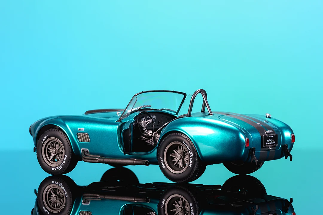 Pink Slips Shelby Cobra 427, 1:18 Scale Vehicle (Wave 6) - Image 14