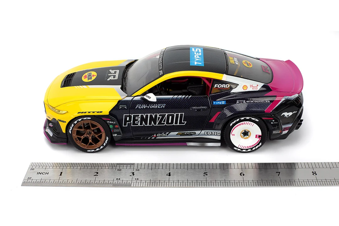 RTR Vehicles Ben Hobson 2024 Ford Mustang RTR, 1:24 Scale Vehicle - Image 10