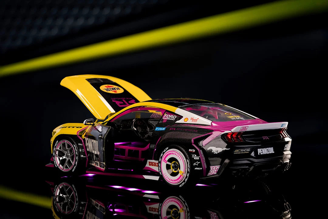 RTR Vehicles Ben Hobson 2025 Ford Mustang RTR 213, 1:24 Scale Vehicle (Wave 2) - Image 19