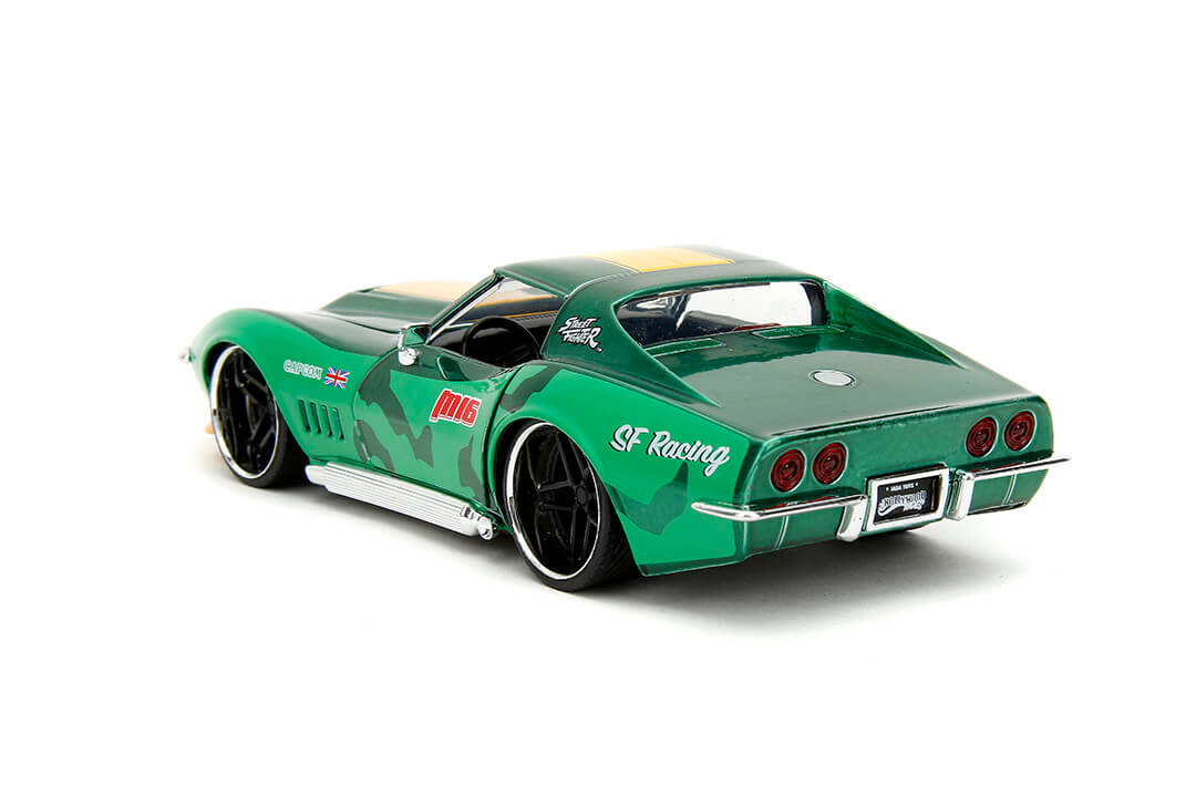 Street Fighter, Cammy & 1969 Chevrolet Corvette Stingray, 1:24 Scale Vehicle & 2.75" Figure - Image 7
