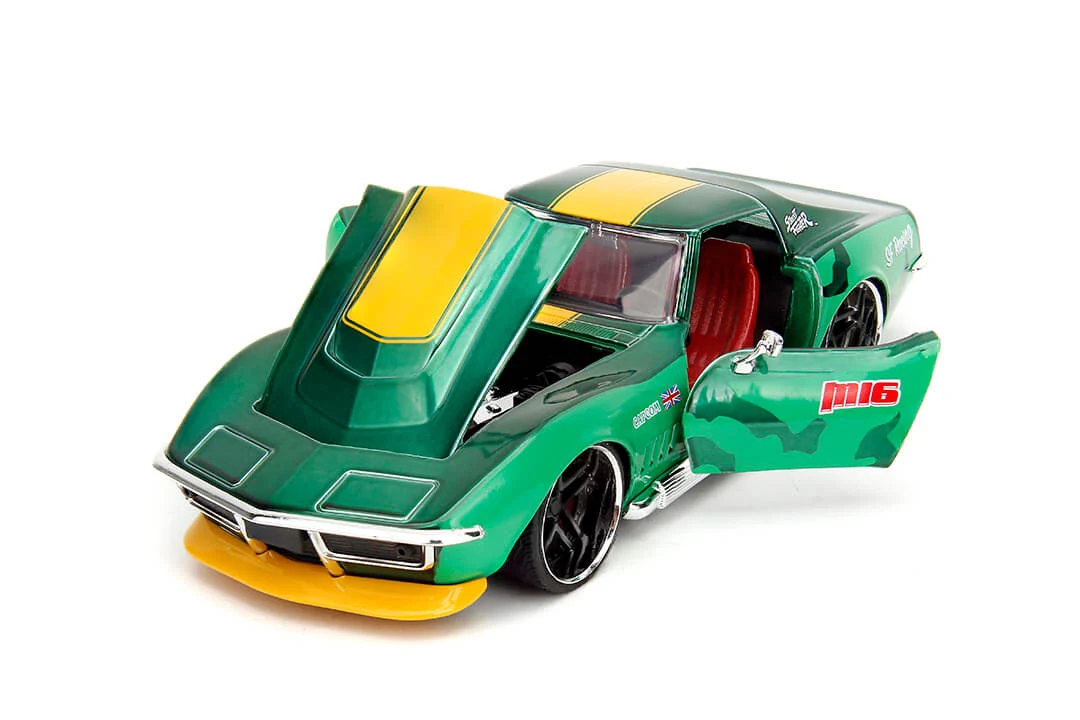 Street Fighter, Cammy & 1969 Chevrolet Corvette Stingray, 1:24 Scale Vehicle & 2.75" Figure - Image 9